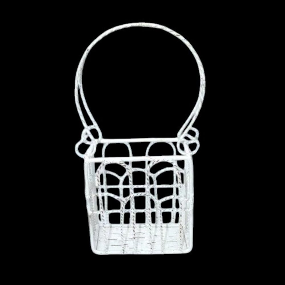 Vintage Shabby Chic Chippy Twisted Wire Basket